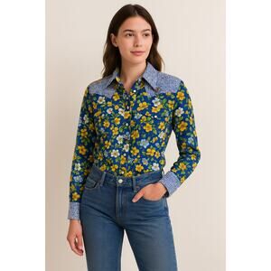 🌼 Vintage Handmade Floral Button Down – Western Style